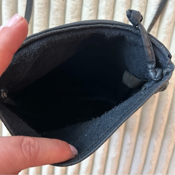 Libaire USA Made Vintage Pebble Black Leather Crossbody Bag Small - Picture 6 of 11